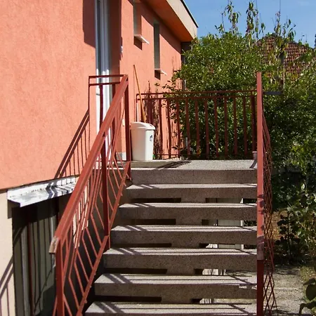 Lazar & Marco Апартаменты Подгорица